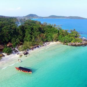 White Beach Bungalows